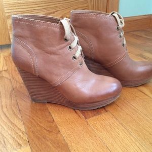 LUCKY BRAND Tan Leather Wedge Booties